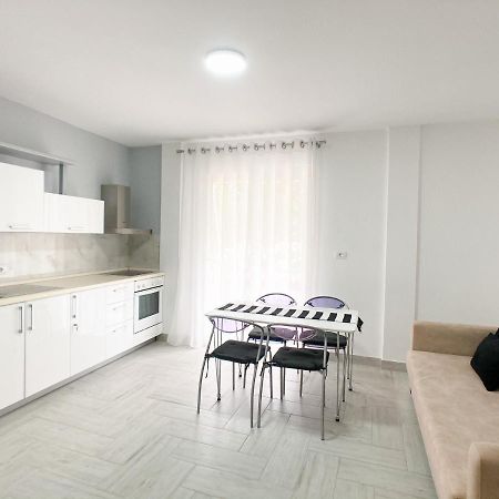 Promo Price September - Home By The Sea 1 Min From The Beach Golem  Eksteriør bilde